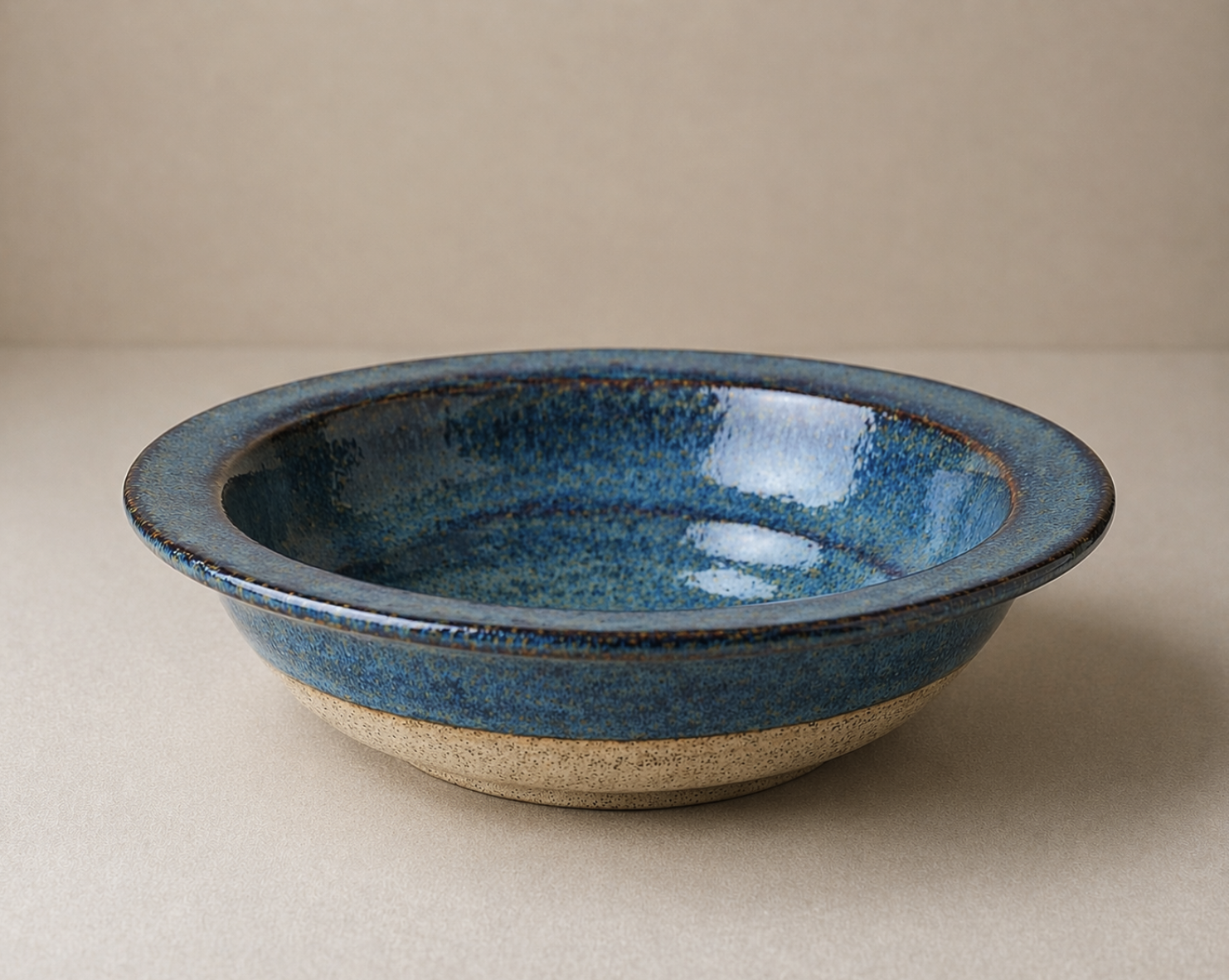 Flat lip bowl