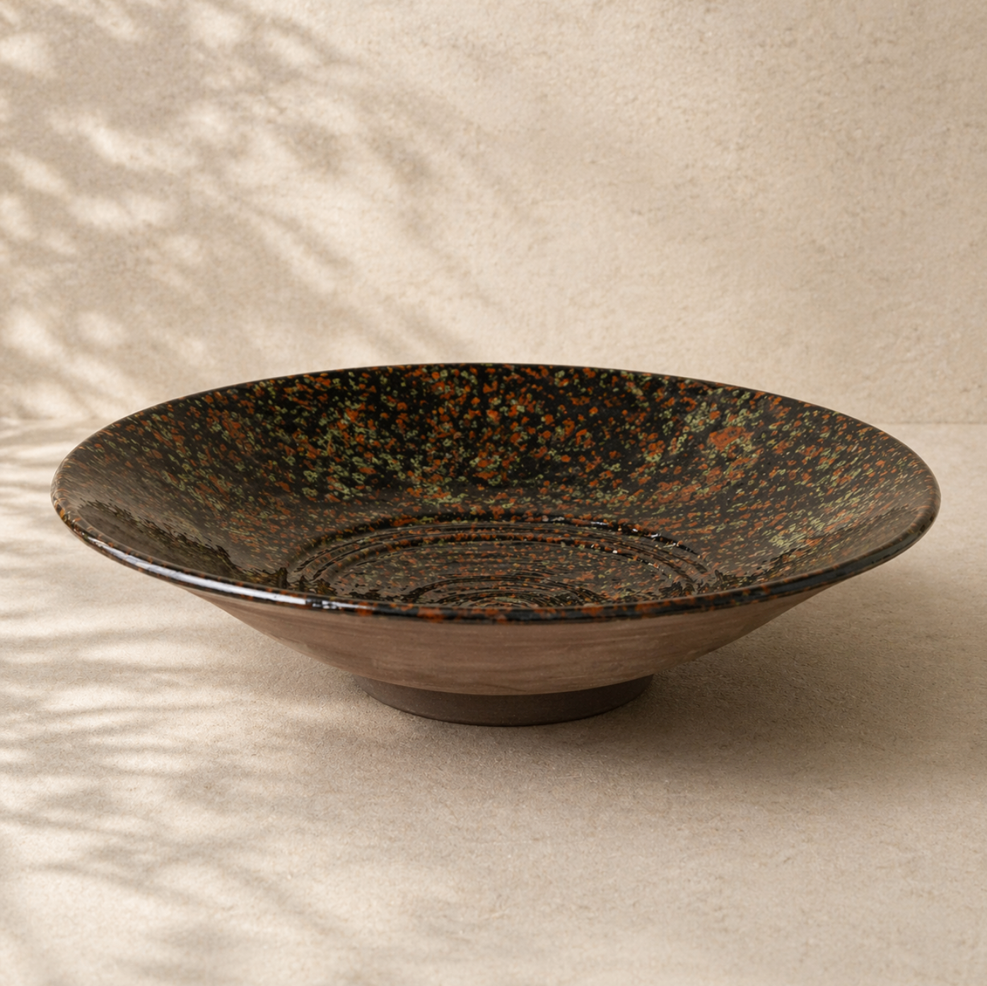 Masquerade plate — Side