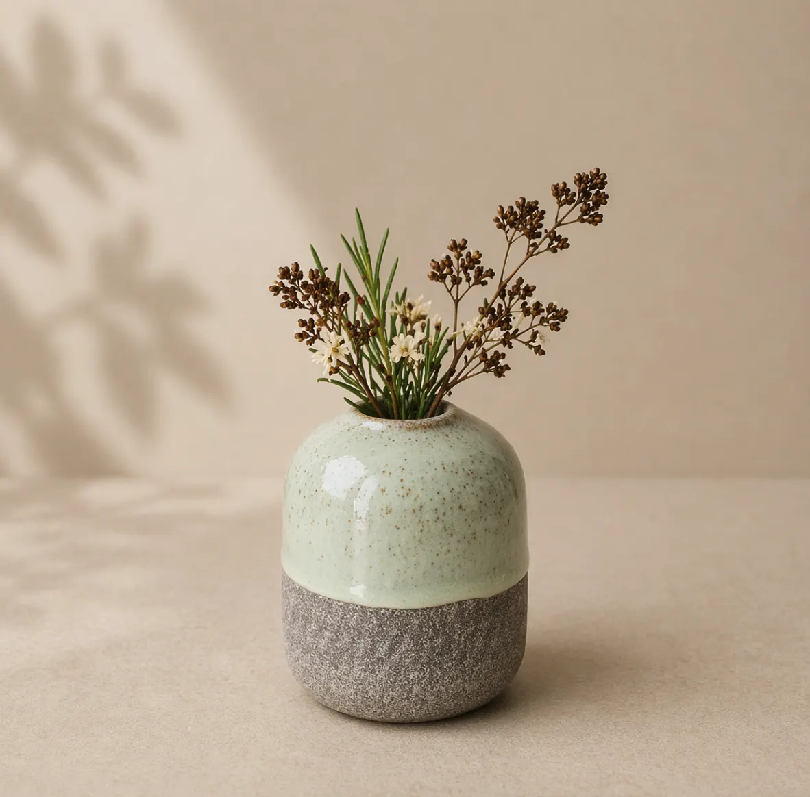 Tiny vase — Sage